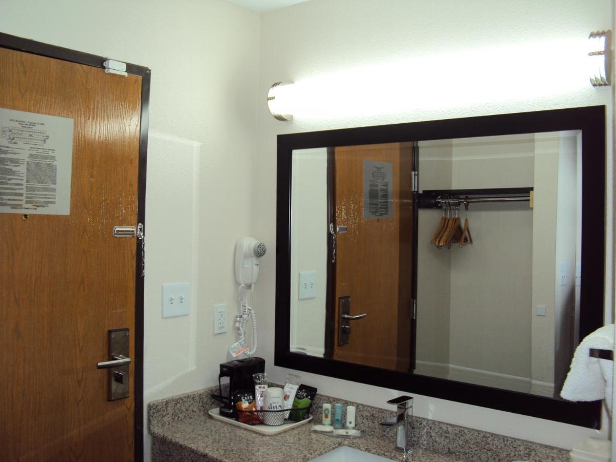 Quality Inn Carbondale University Area Extérieur photo