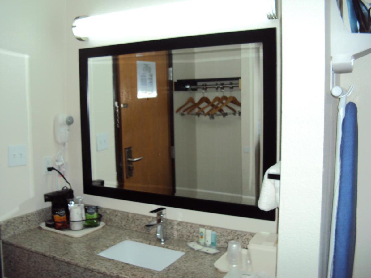 Quality Inn Carbondale University Area Extérieur photo