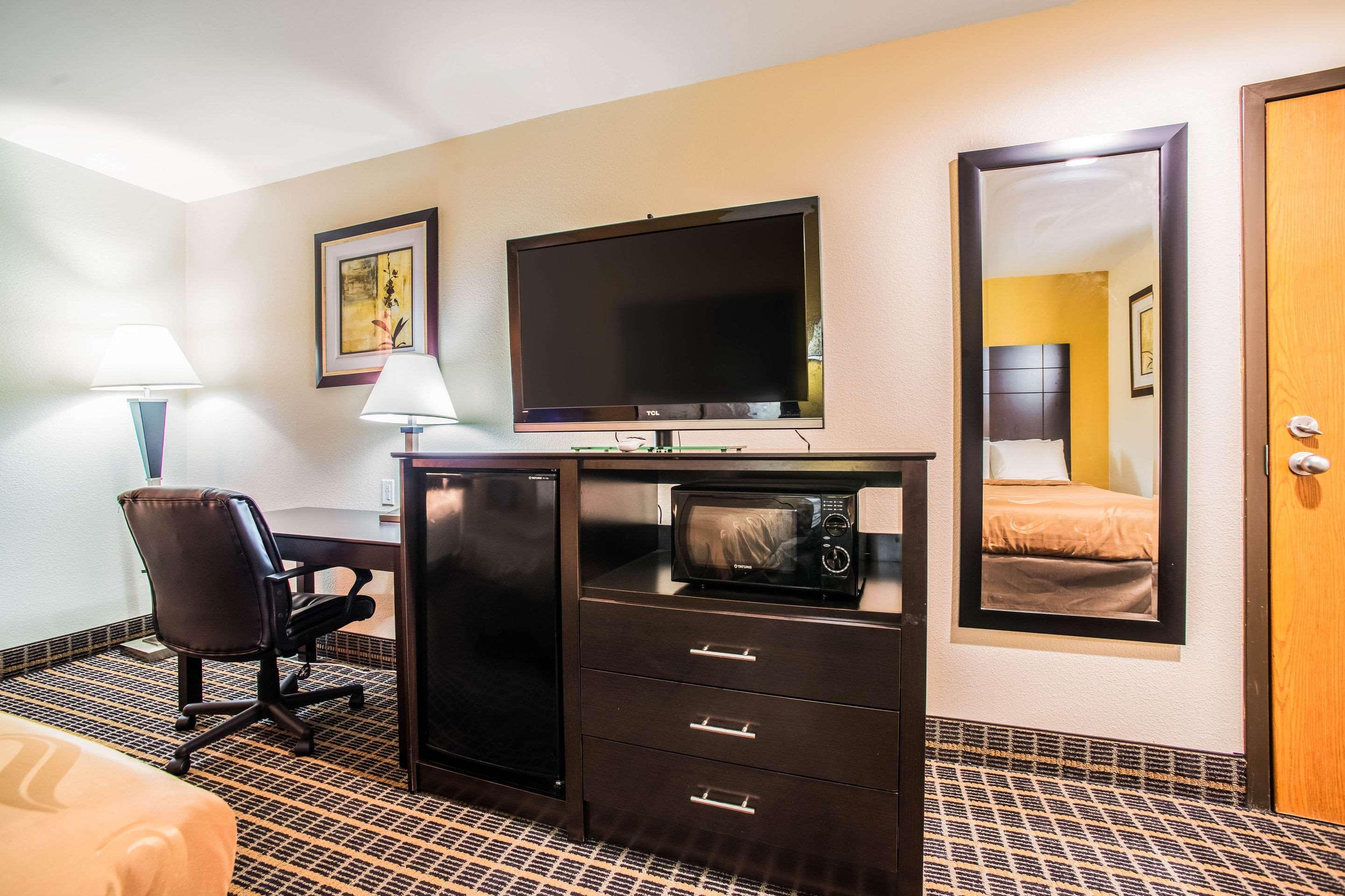 Quality Inn Carbondale University Area Extérieur photo